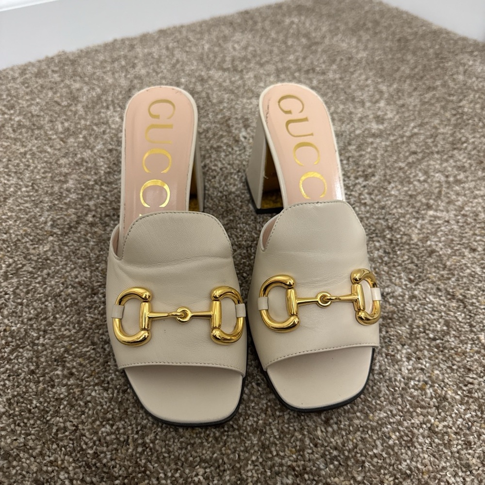 Gucci Cream Gold Accent Block Heel Mules - Picture 5 of 6